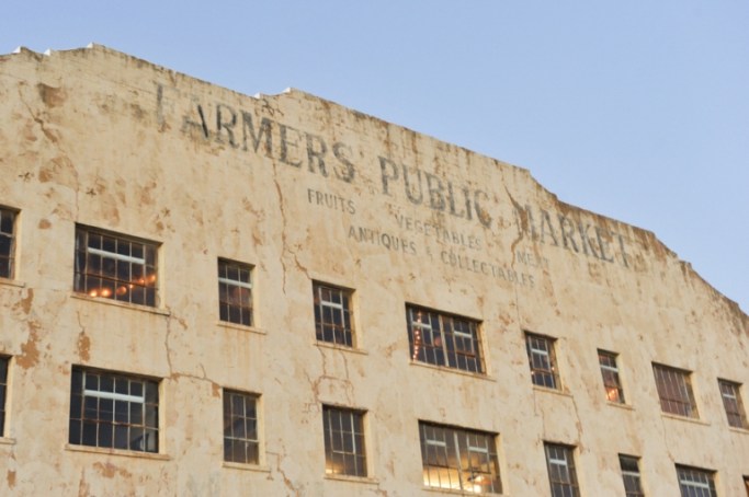 okc-farmers-market-wedding